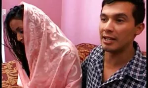 هذا الرجل يمثل صديقته. سكس اجنبية مترجمة عربي جديد