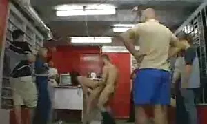 في الحمام مع اثنين من افلام سكس اجنبية مترجمه الفاسقات