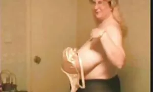 أم افلام سكس اجنبي مترجمة شابة تدفع ثمن الصب لهذا المنتج.