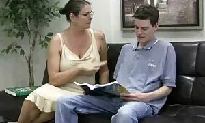 أرجل طويلة وقحة افلام سكس اجنبي مترجمه باللغه العربيه على الكتف